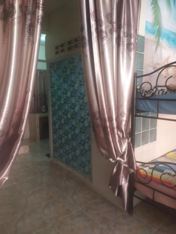 Artem'S Guesthouse Jomtien Beach Exterior foto
