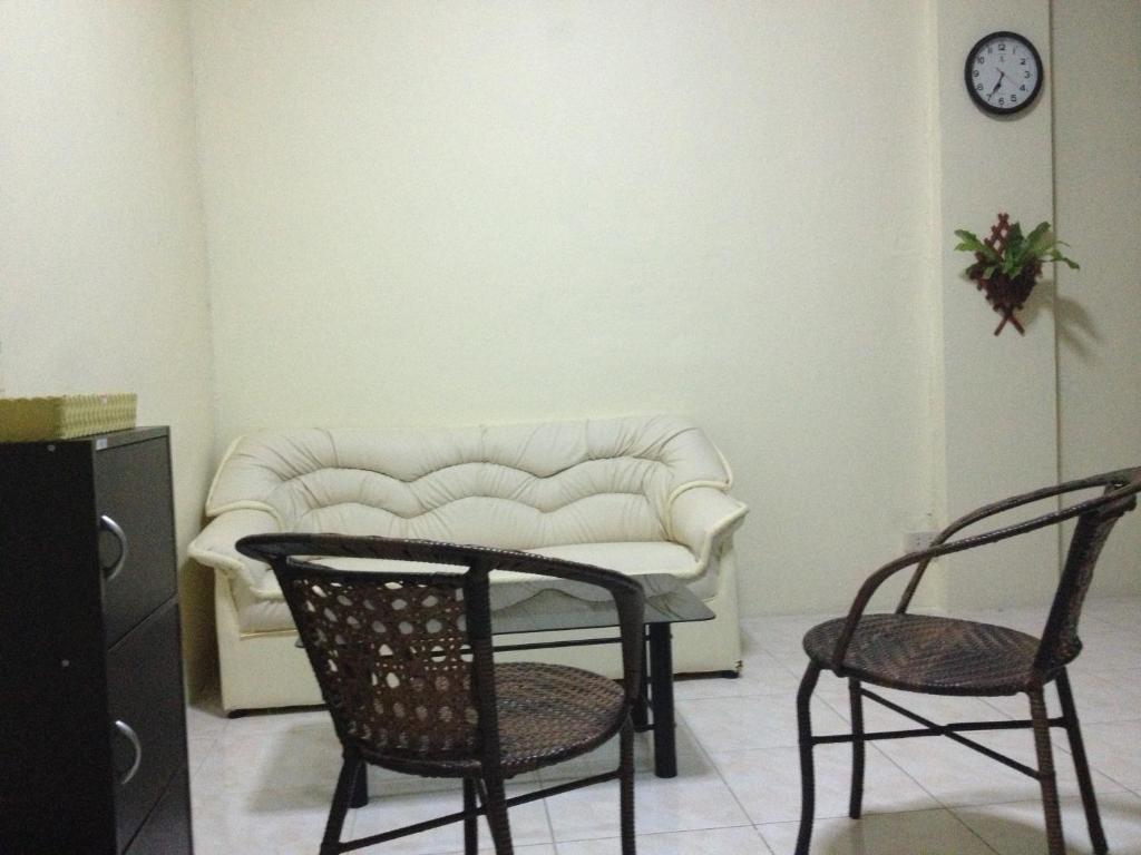 Artem'S Guesthouse Jomtien Beach Exterior foto