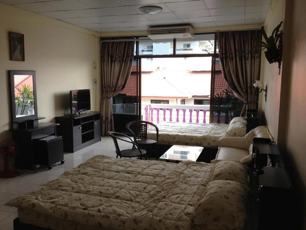Artem'S Guesthouse Jomtien Beach Exterior foto