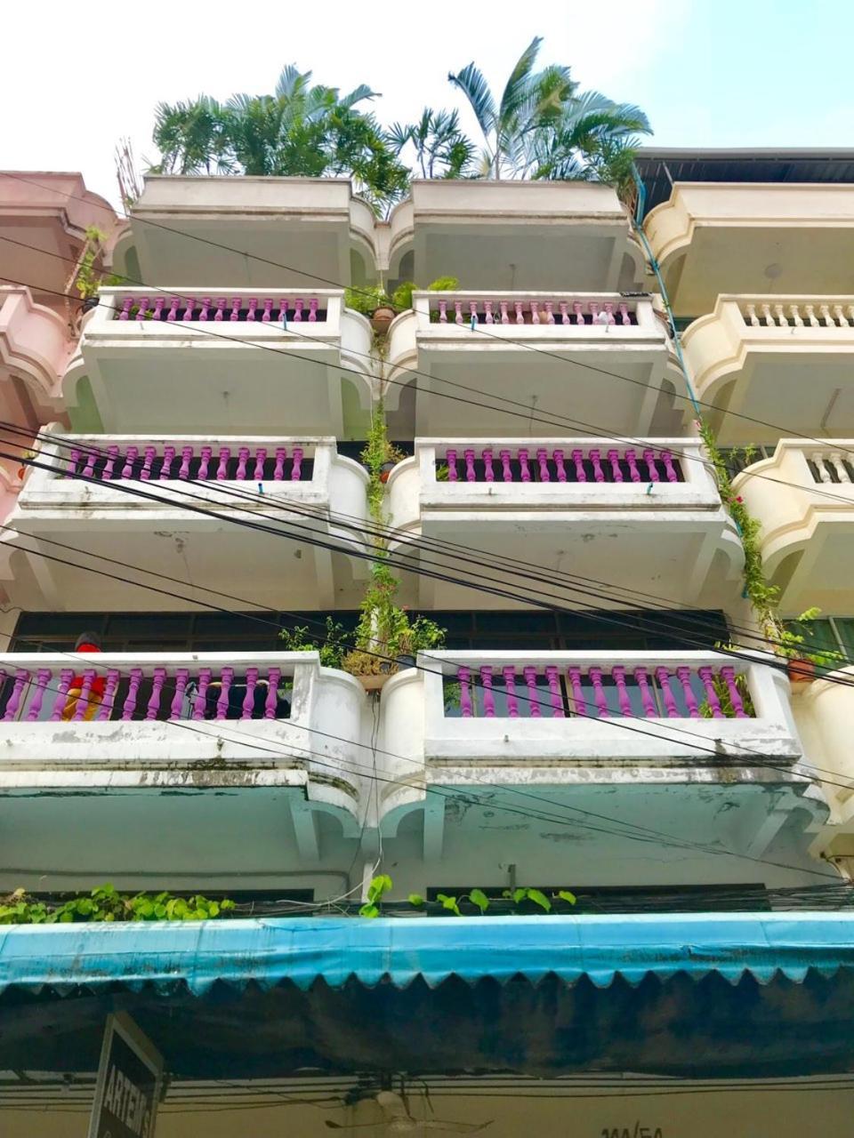 Artem'S Guesthouse Jomtien Beach Exterior foto